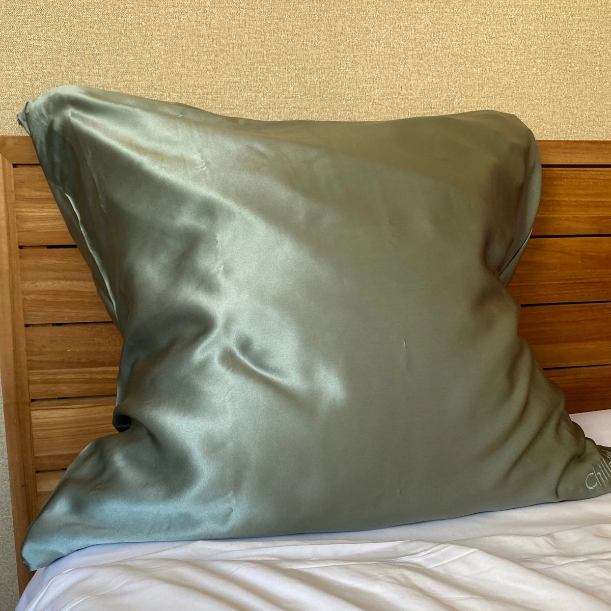 Taiie Taie d'oreiller en soie - Chillsilk - Bienfaits pour les cheveux – Le ...